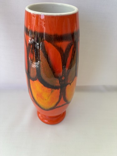 Vibrant poole pottery - poole,